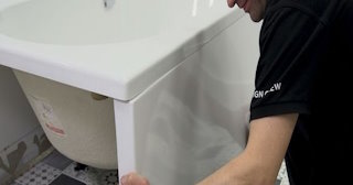 Установка экрана под ванну - цена за работу от 4159 руб. в Ахтубинске